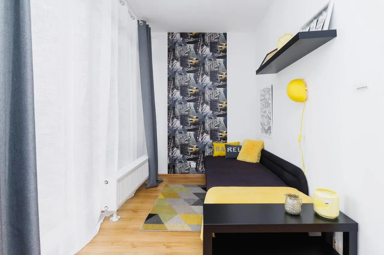 Studio Pradnik Bialy Krakow By Renters Apartment Poland